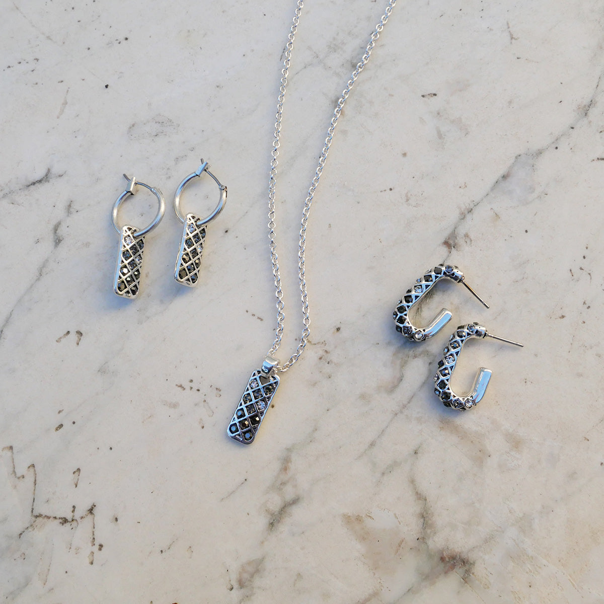 Øreringer med charm, Shaded S - A&C Oslo - Design Collection_4