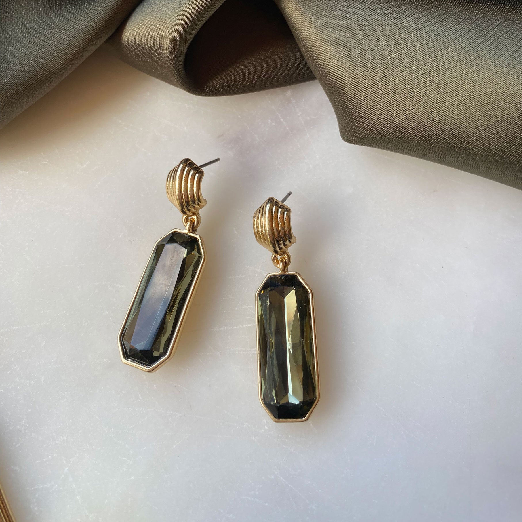 Lange øredobber, olive, Grace G - A&C Oslo - Design Collection_4