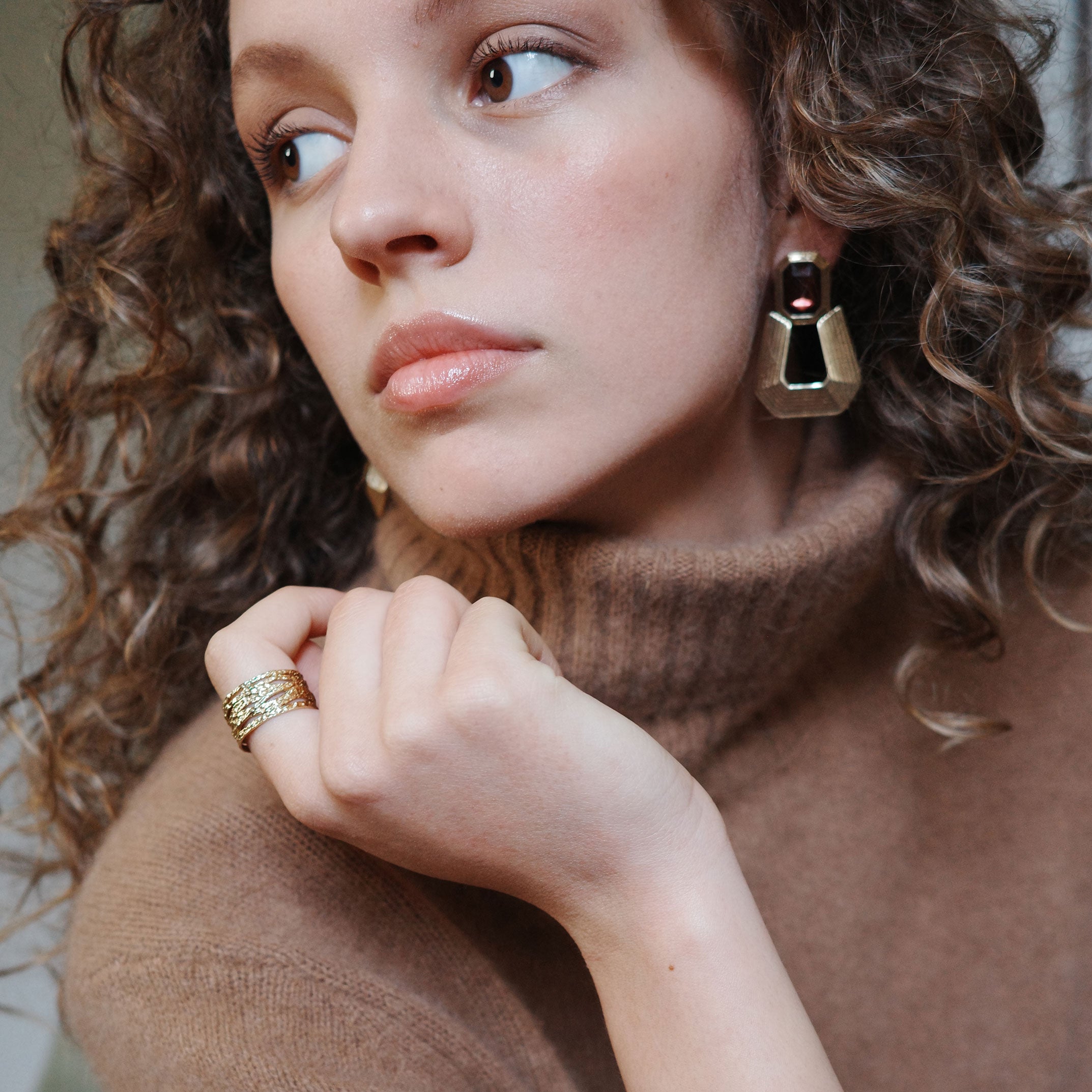 Statement-øredobber, burgundy, Grace G - A&C Oslo - Design Collection_2