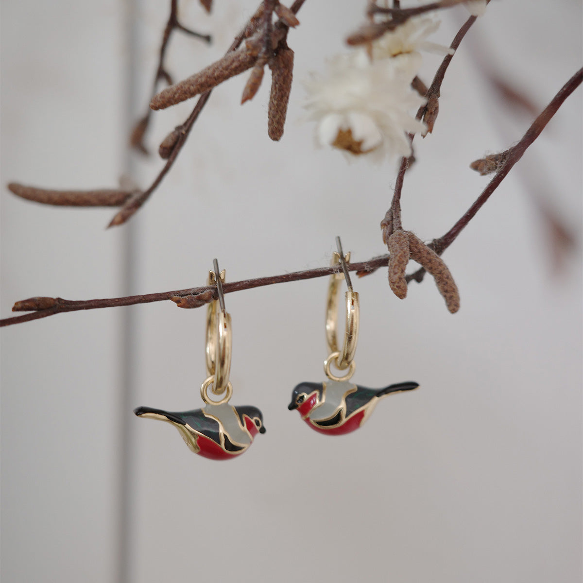 Hoops, Bullfinch