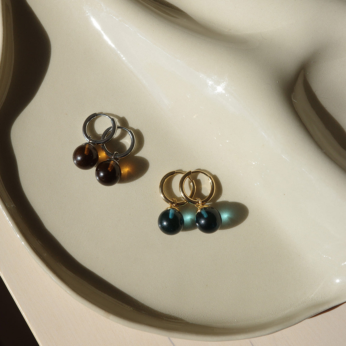Hoops med glasskule, brown, G