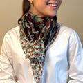 Skjerf i ekte silke, floral red