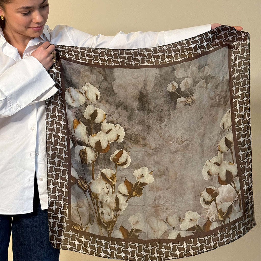Lite skjerf i ekte silke, cotton plant