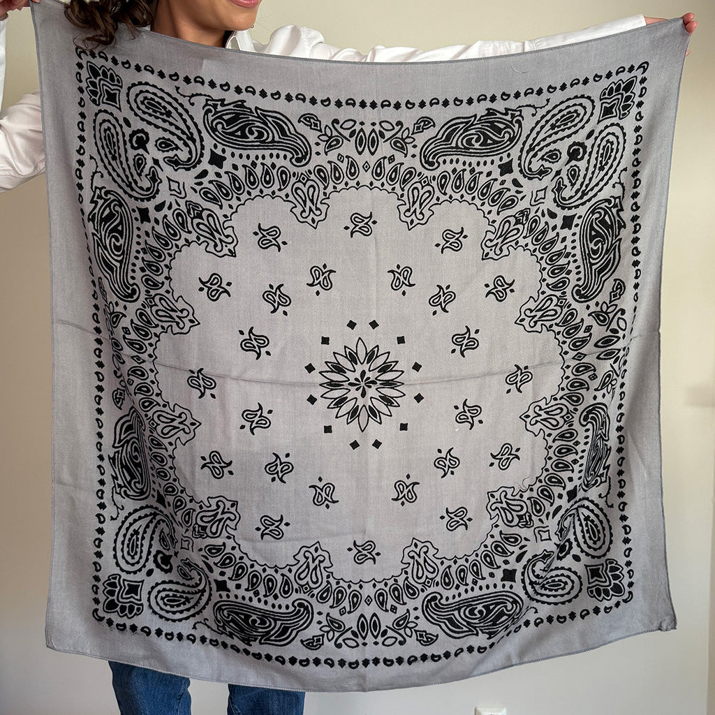 Skjerf i ull/silke, paisley grey