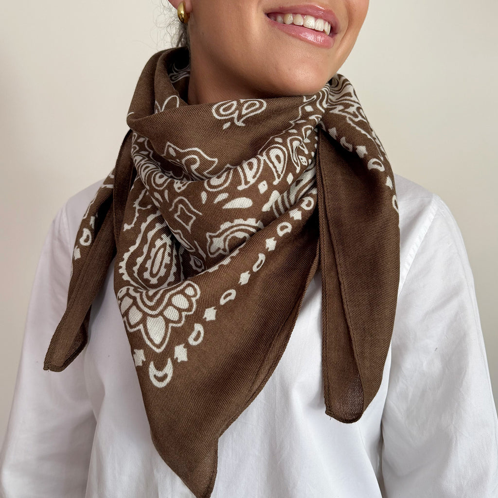 Skjerf i ull/silke, paisley brown