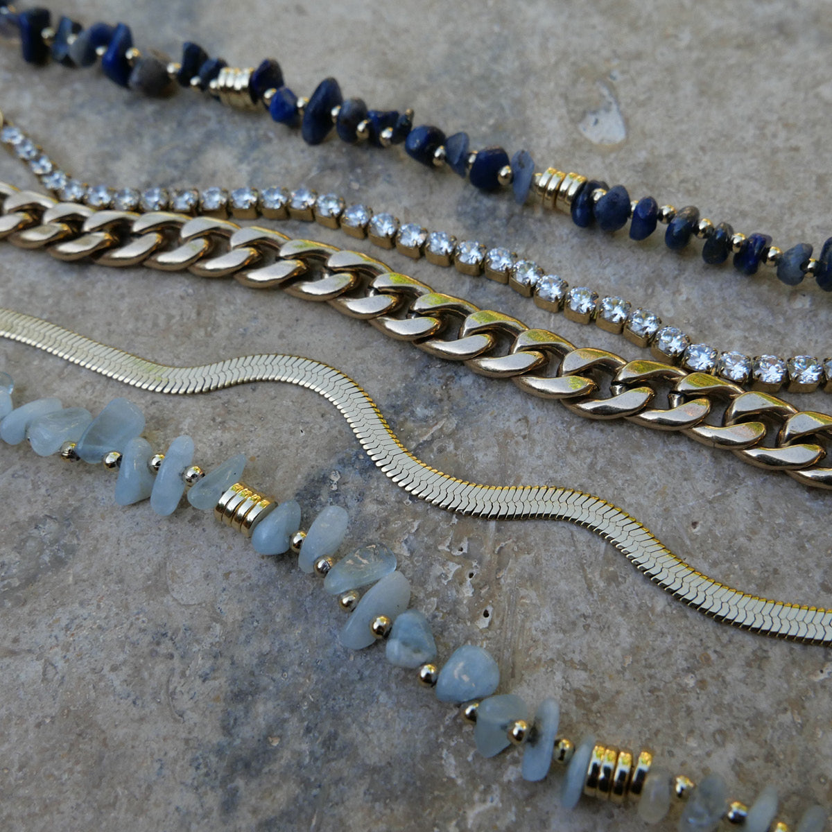 Kort kjede med lapis, Nature Beads - A&C Oslo - Design Collection_4