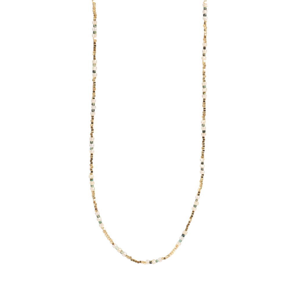 Kort kjede med små stener, gull/grønn - A&C Oslo - Design Collection