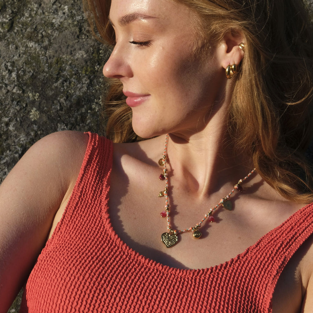Kort kjede med charms, pink - A&C Oslo - Design Collection_2