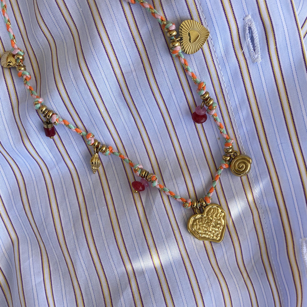 Kort kjede med charms, pink - A&C Oslo - Design Collection_3