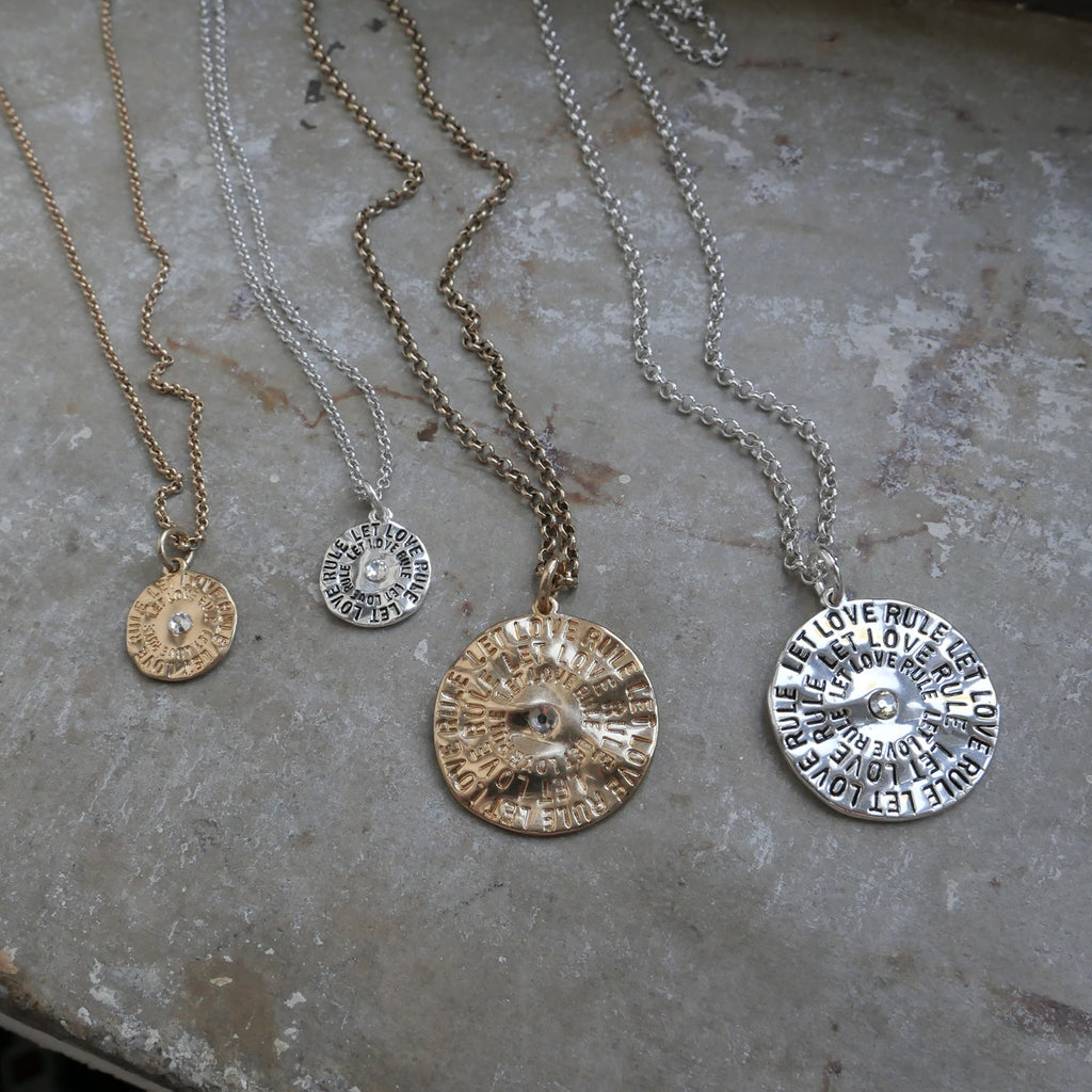 Langt kjede, Let love rule, G - A&C Oslo - Design Collection_5