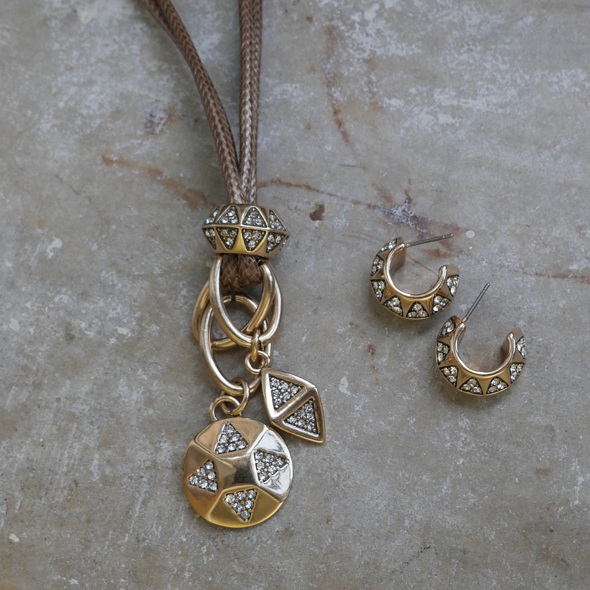 Langt kjede, cord, Shine Bright G - A&C Oslo - Design Collection_2