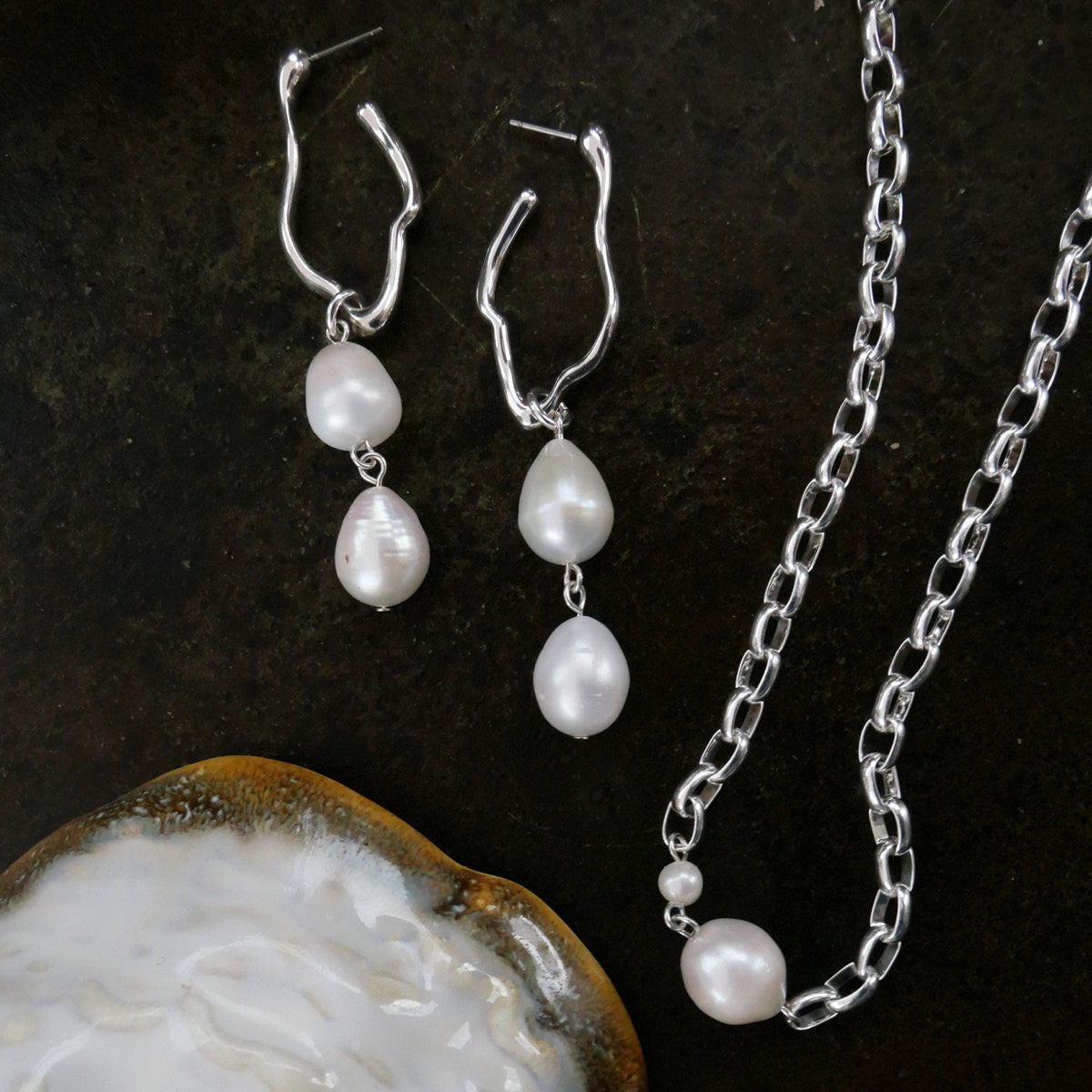 Kort kjede med to perler, Raw S - A&C Oslo - Design Collection_2