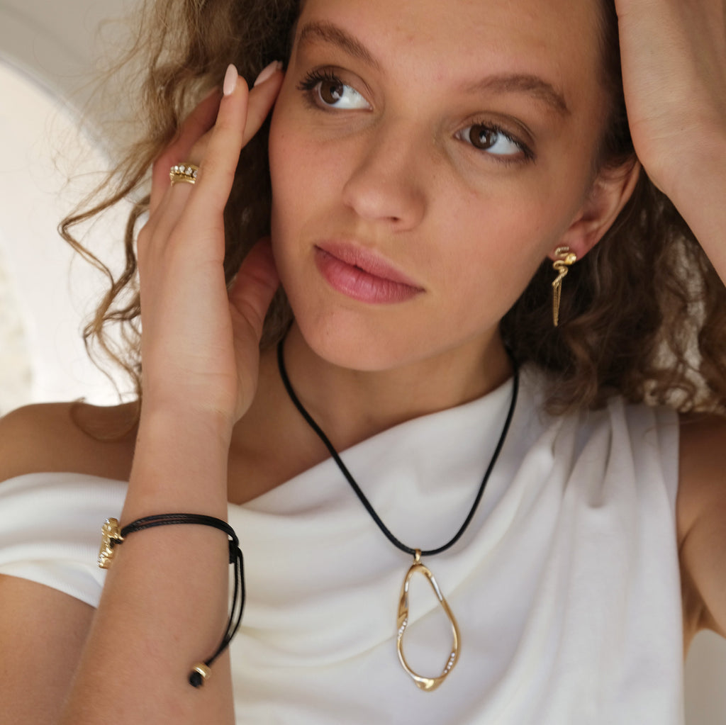 Kort kjede, Blowing Ribbon, G - A&C Oslo - Design Collection_4