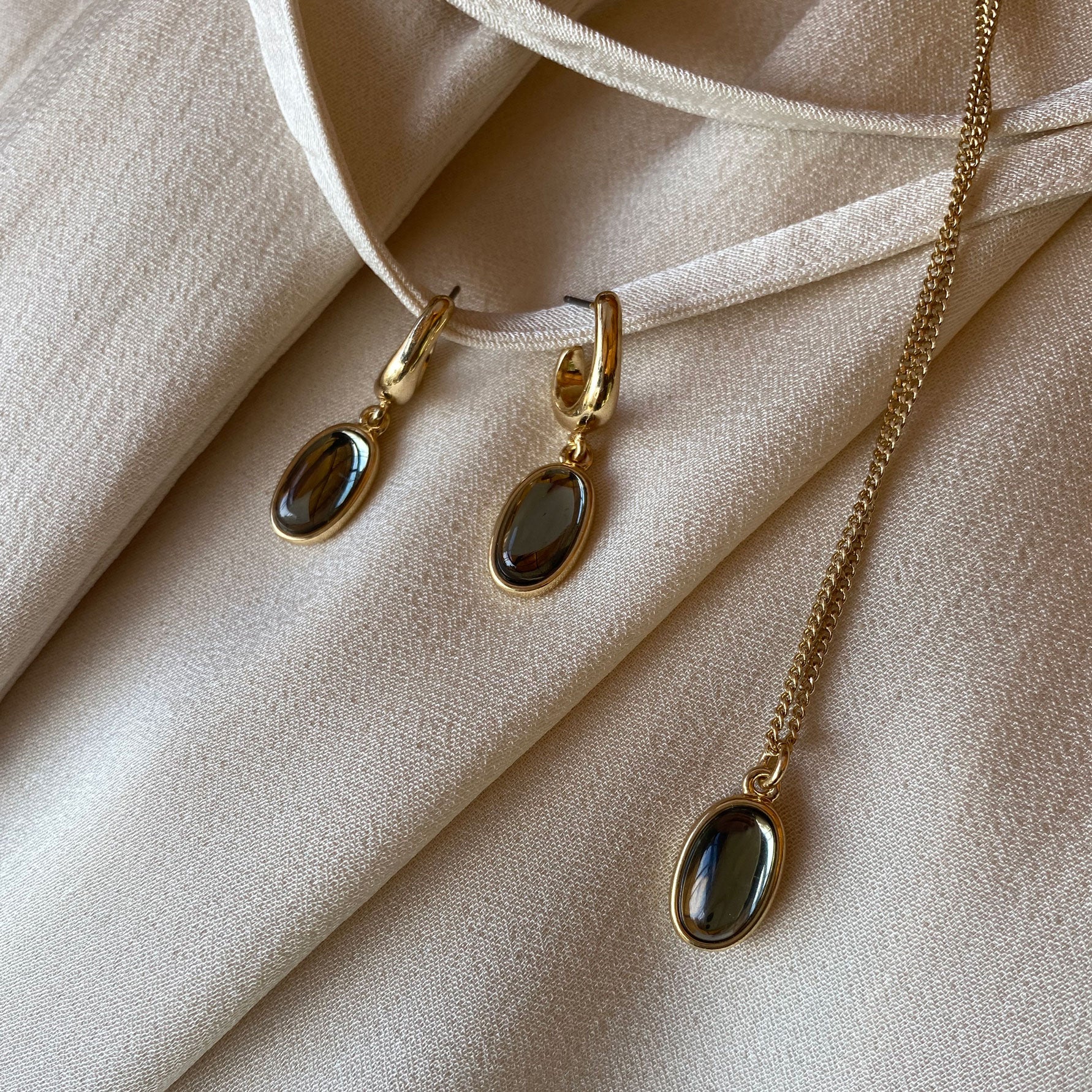 Kort kjede, olive, Liquid G - A&C Oslo - Design Collection_3