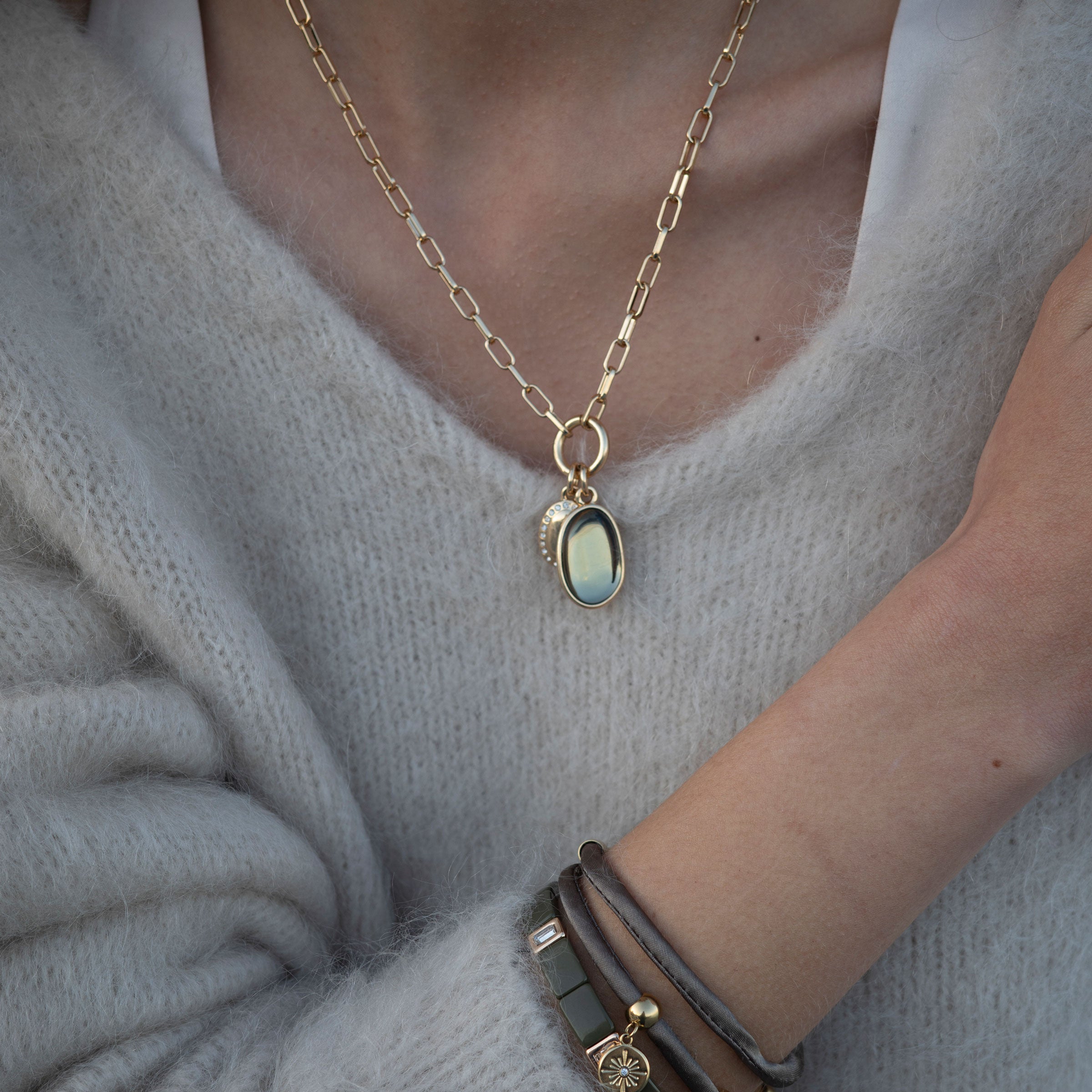 Kort kjede bunch, olive, Liquid G - A&C Oslo - Design Collection_2