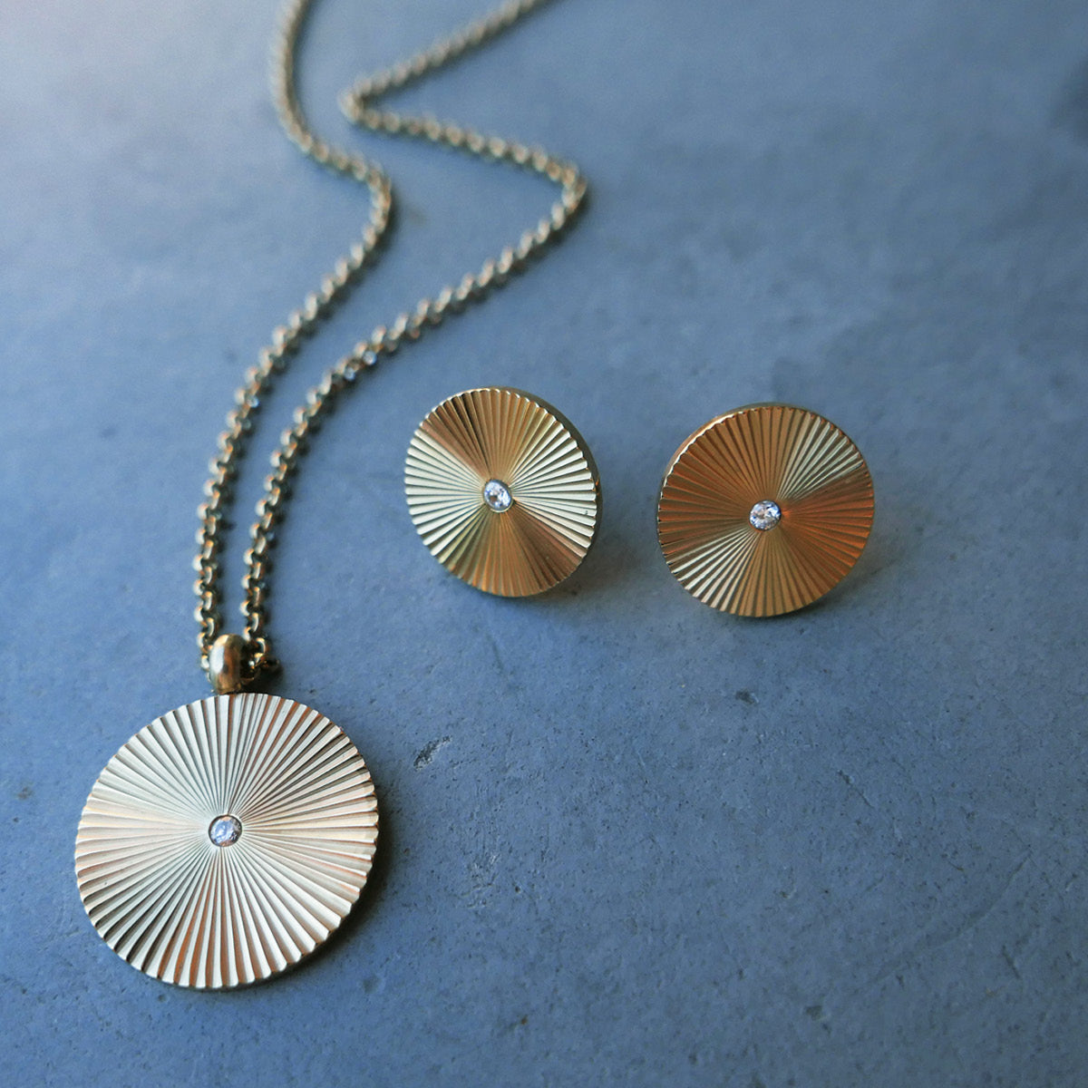 Kort kjede med anheng, sol, G - A&C Oslo - Pure Steel_3