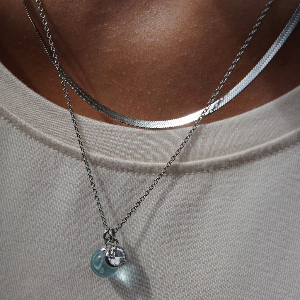 Kort kjede med glasskule, sky blue, S - A&C Oslo - Pure Steel_2