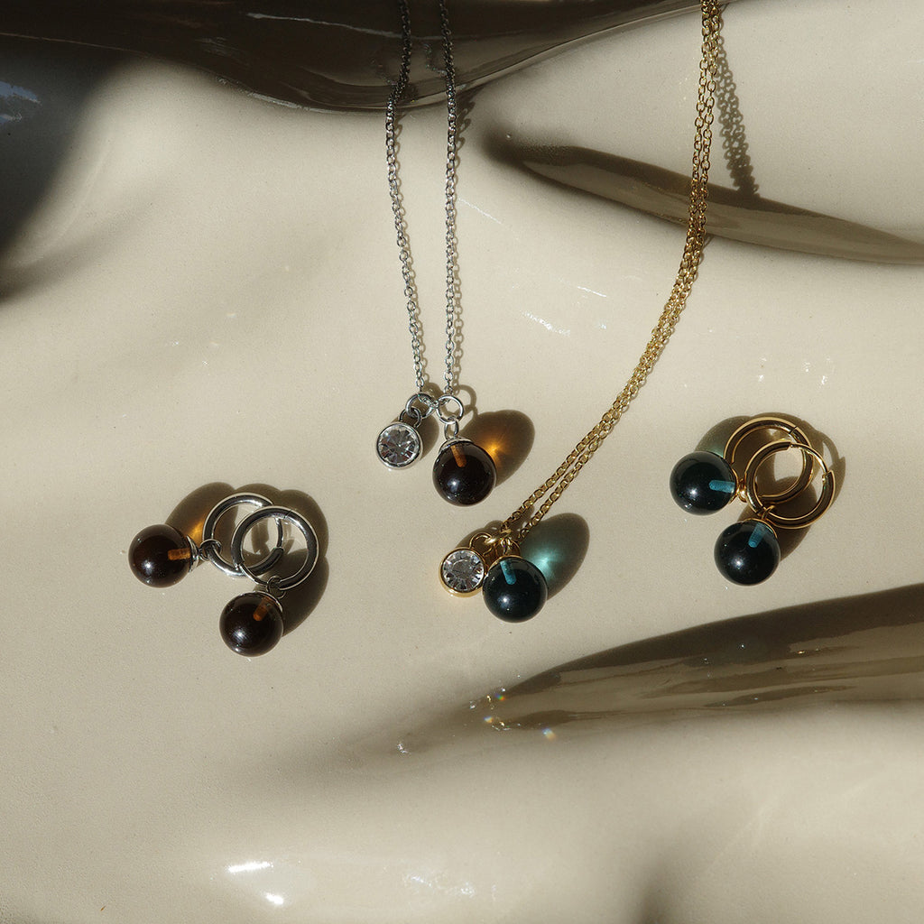 Kort kjede med glasskule, brown, S