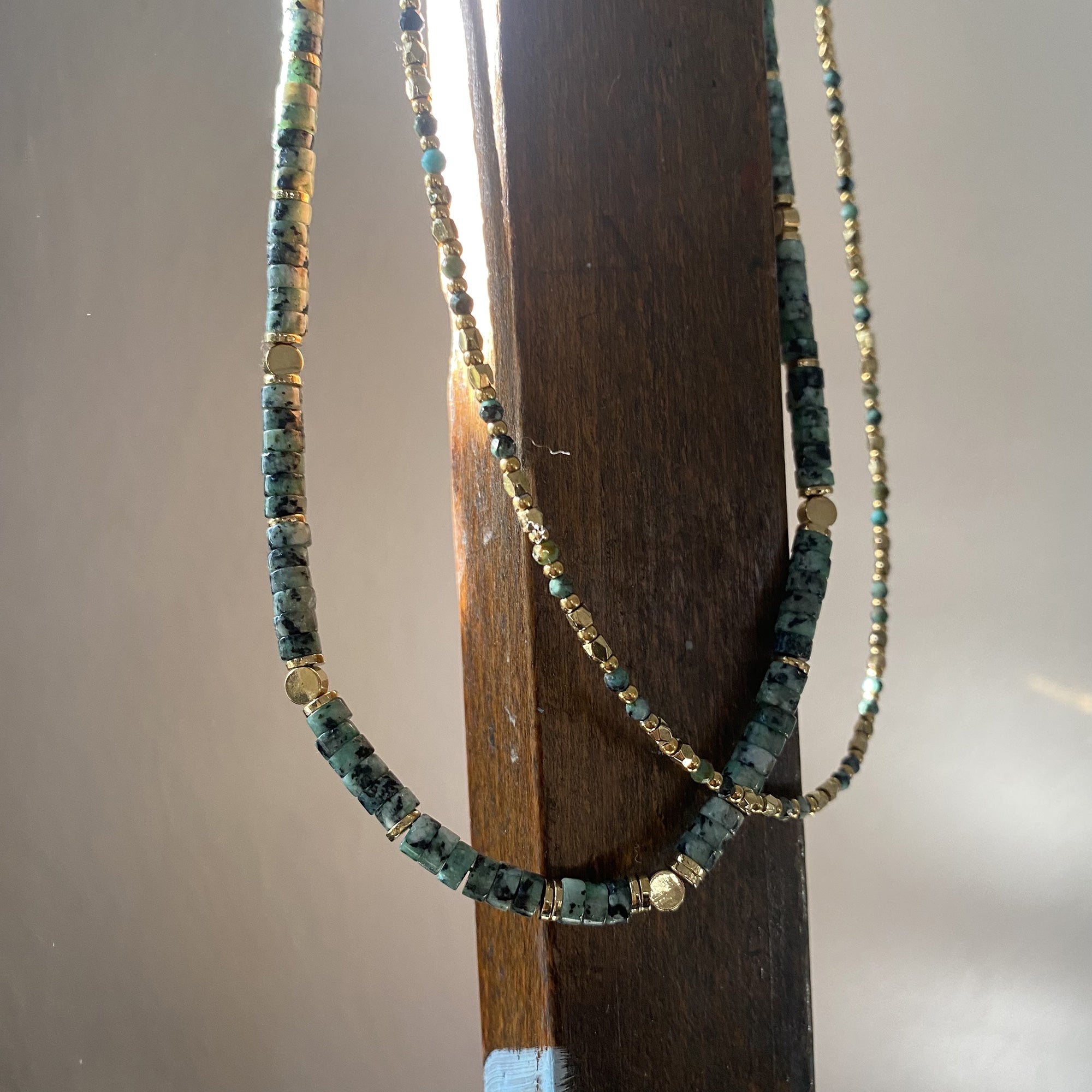 Kort kjede med grønne stener - A&C Oslo - Design Collection_2