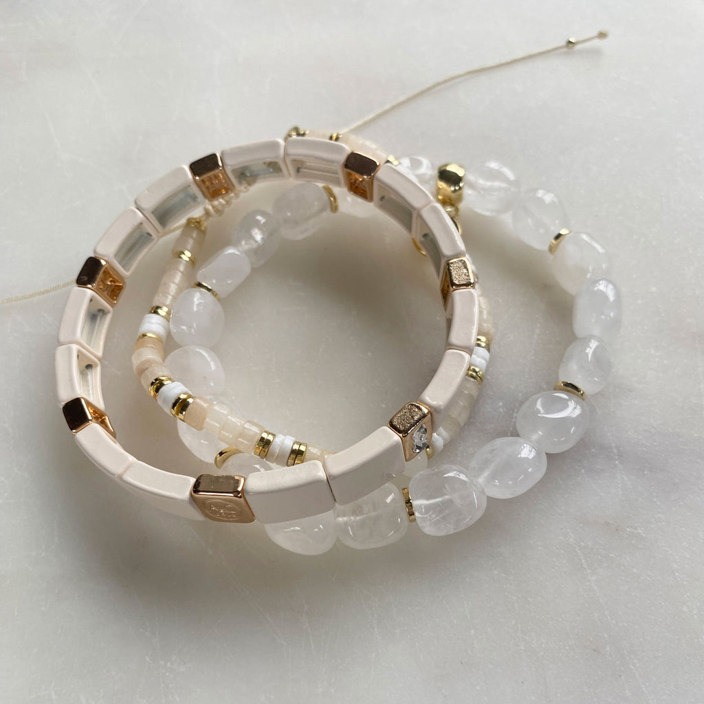Emaljert armbånd, cream - A&C Oslo - Design Collection_4
