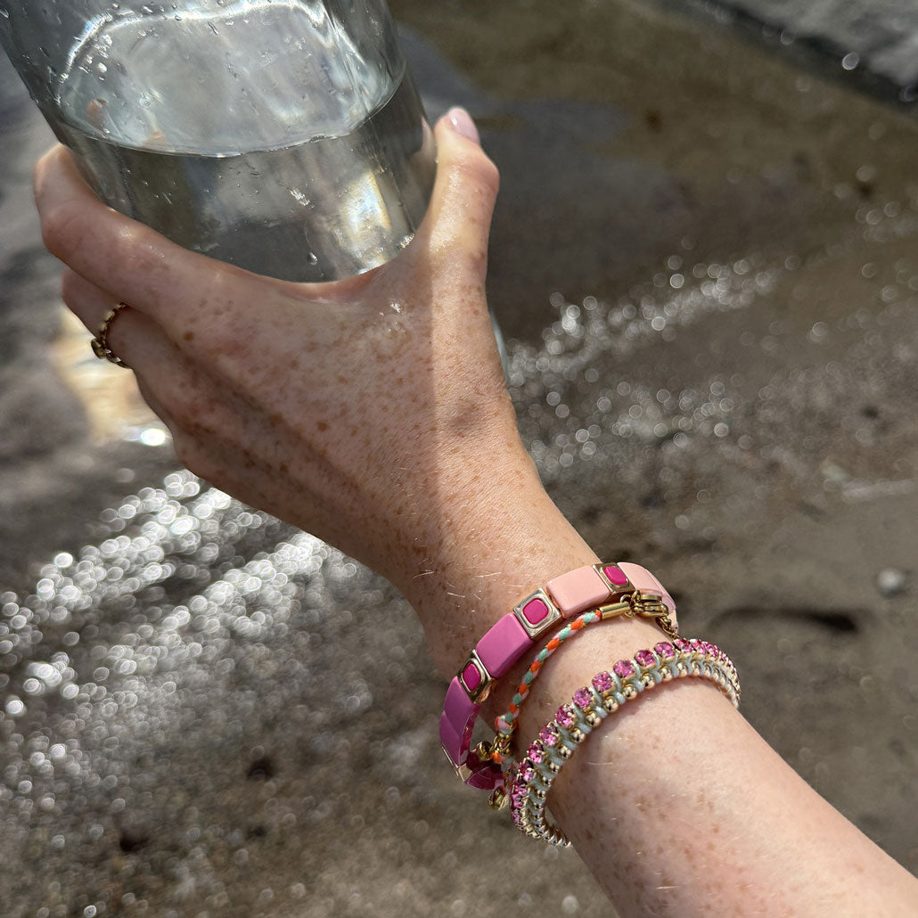 Emaljert armbånd, pink - A&C Oslo - Design Collection_2