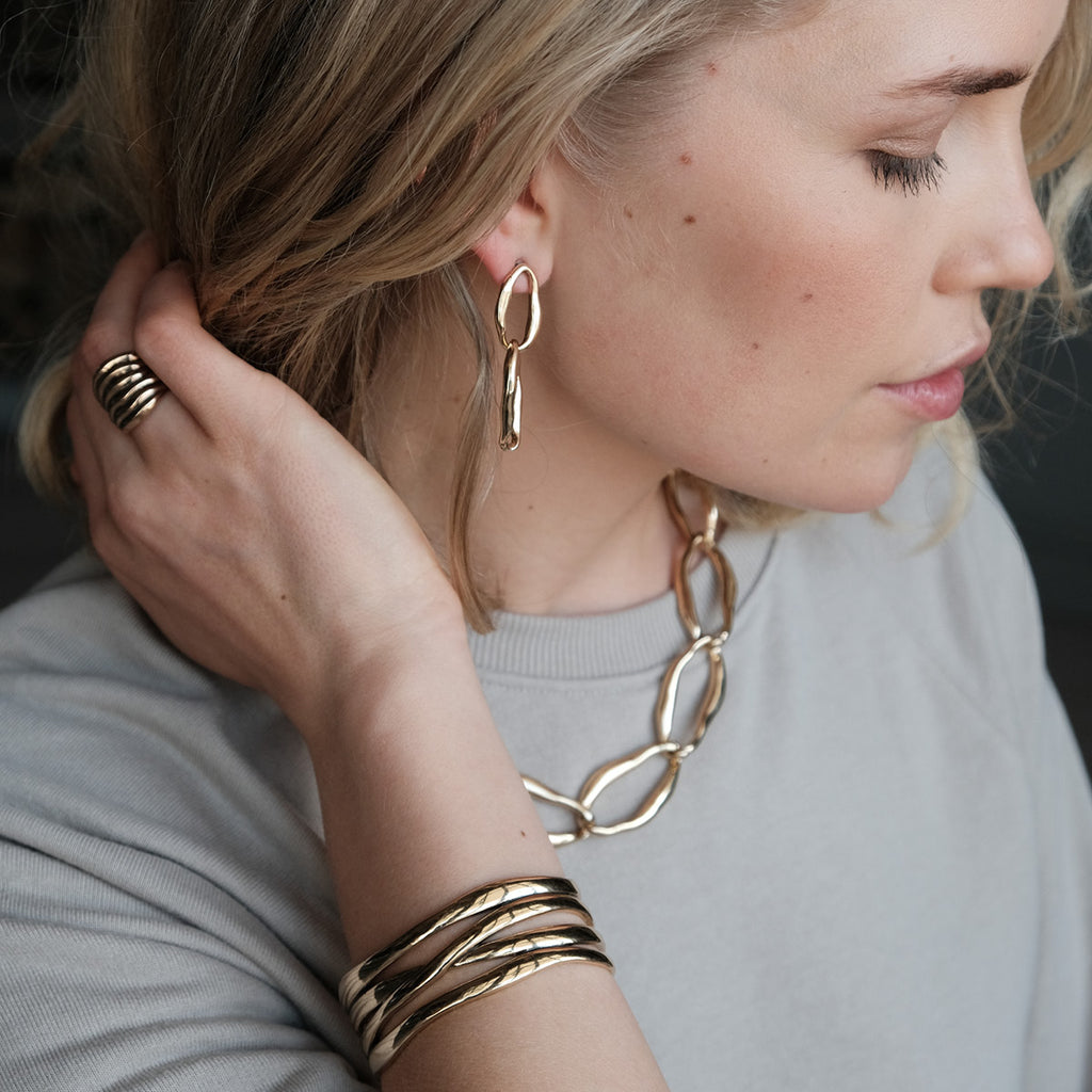 Cuff armbånd, Sculptured B - A&C Oslo - Design Collection_3
