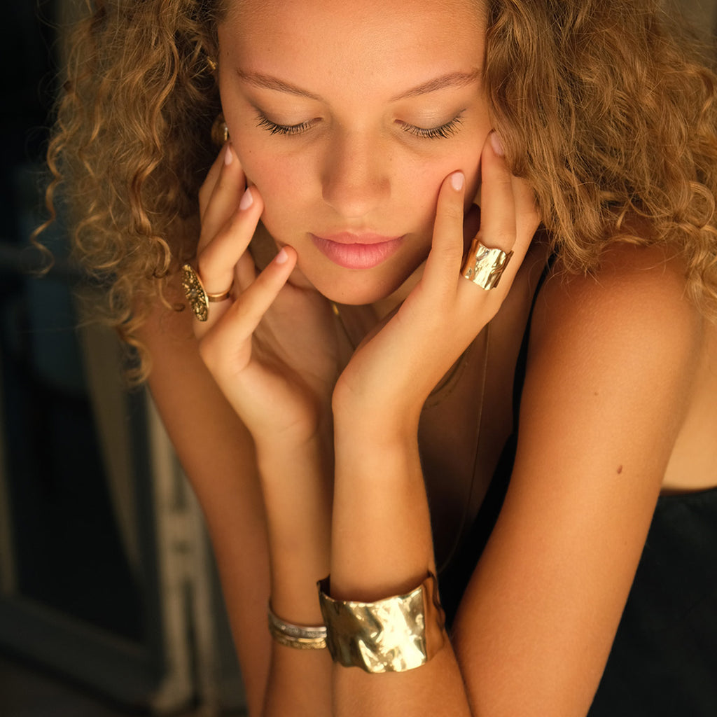 Cuff-armbånd, Sculptured, G - A&C Oslo - Design Collection_2