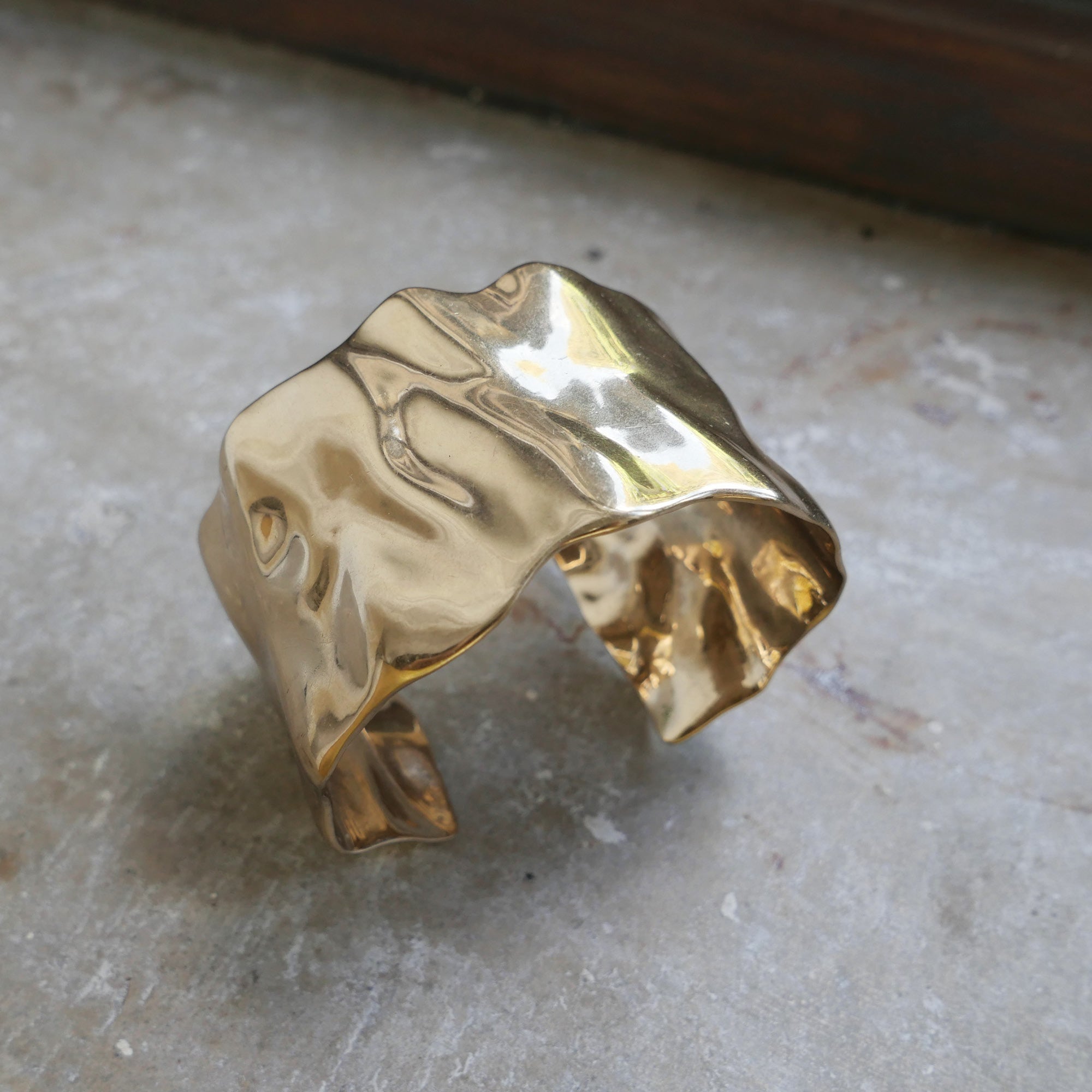 Cuff-armbånd, Sculptured, G - A&C Oslo - Design Collection_3