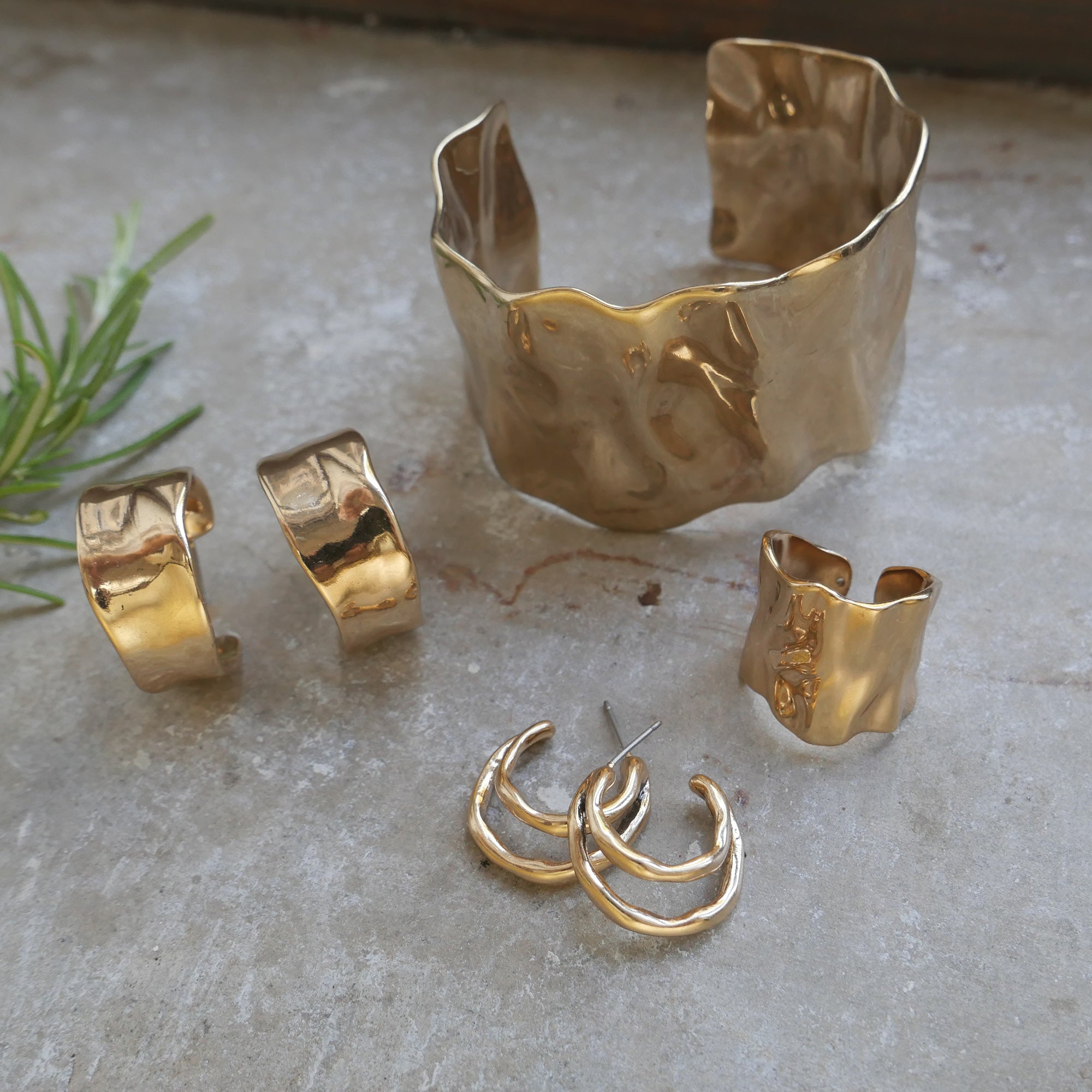 Cuff-armbånd, Sculptured, G - A&C Oslo - Design Collection_5